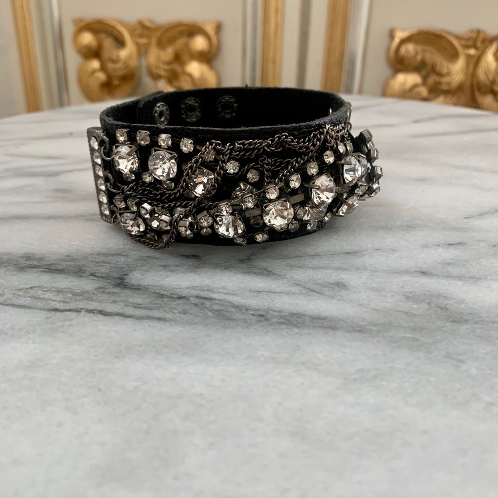 Soft Leather & Crystal Chain Link Layered Snap Bracelet Black